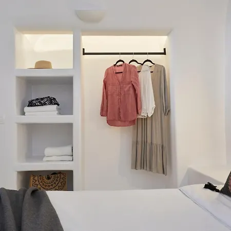 Villa Blue Art Caves