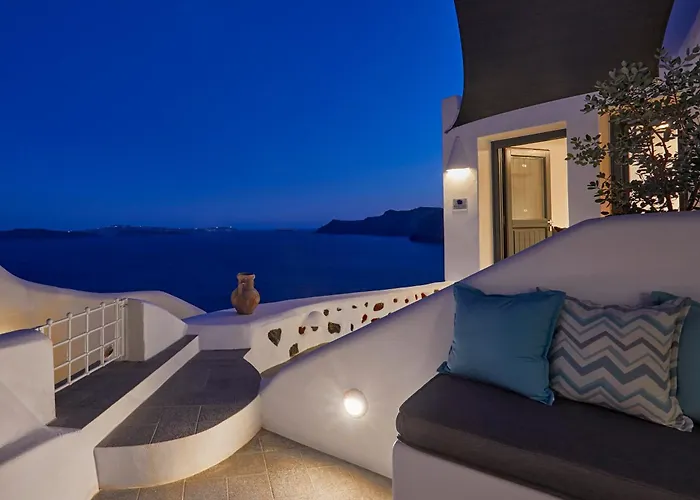 Blue Art Caves Villa *