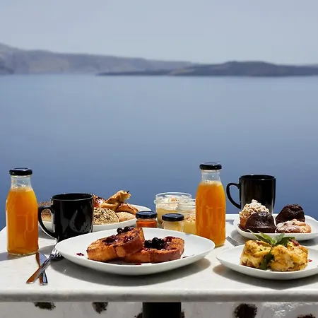 Blue Art Caves فيلة