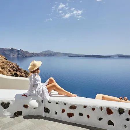 Villa Blue Art Caves