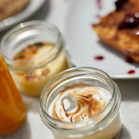 Villa Blue Art Caves *