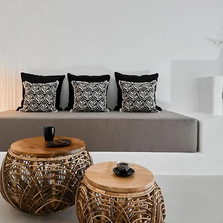 Blue Art Caves فيلة *