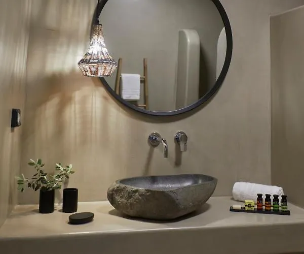 Blue Art Caves Villa