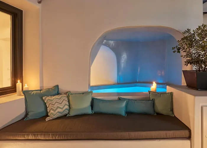 Blue Art Caves Villa Oia