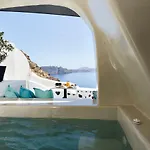 Blue Art Caves فيلة