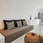 Blue Art Caves فيلة