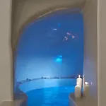 فيلة Blue Art Caves