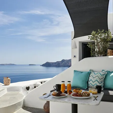 Blue Art Caves * Oia (Santorini)